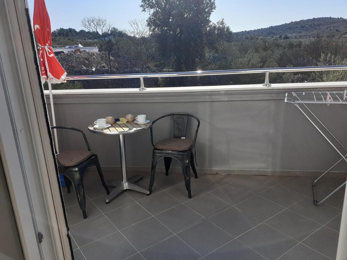 Villa Palfi Jezera Extérieur photo
